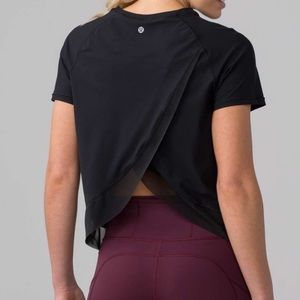 Lululemon Quick Pace Short Sleeve Shirt Lace Trim